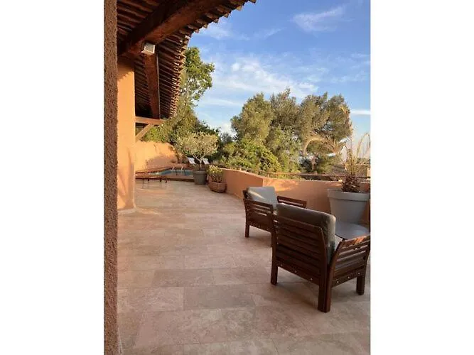Welcoming Holiday Home In Hyeres 0*,  France