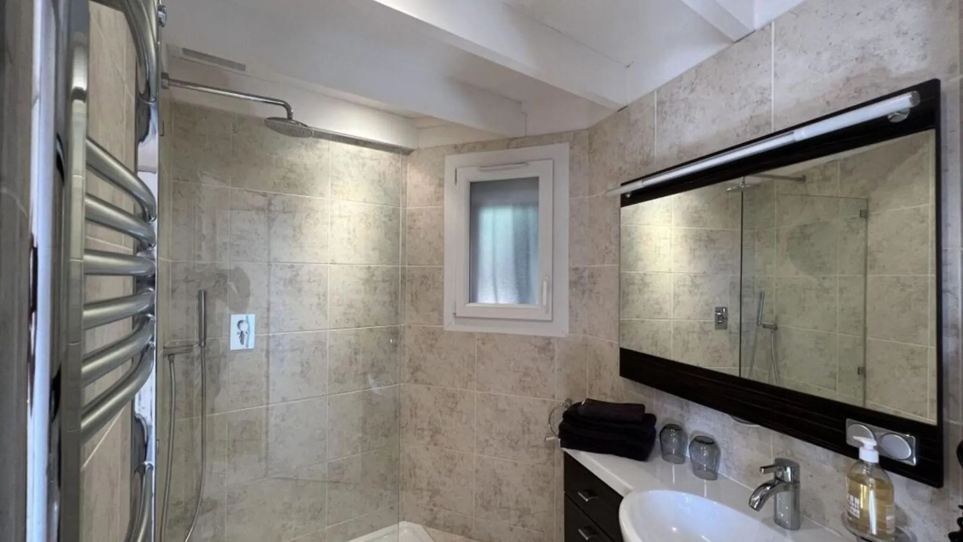 Apartment Welcoming Holiday Home In Hyeres