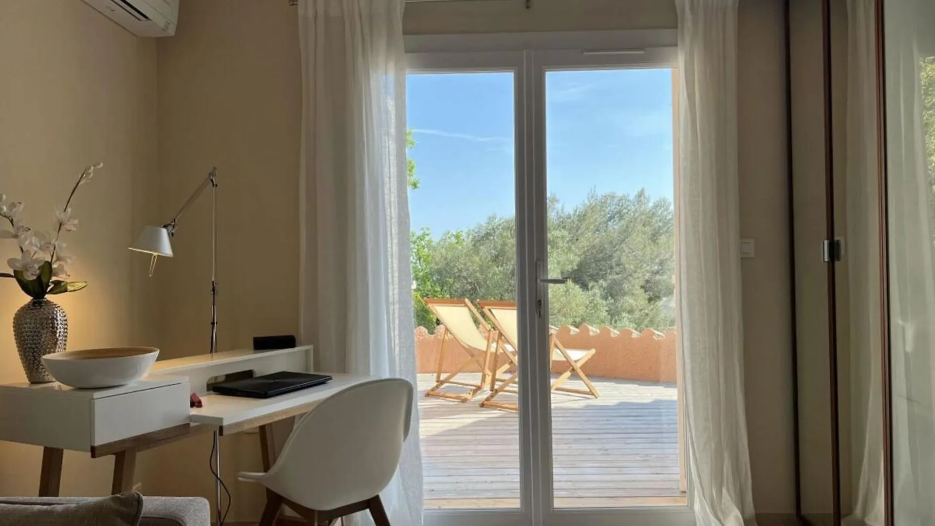 Apartment Welcoming Holiday Home In Hyeres France