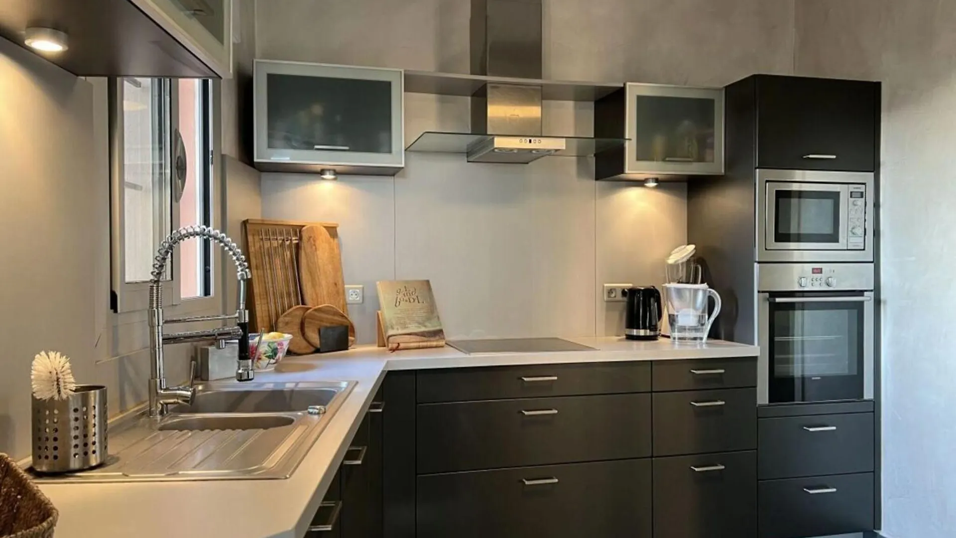 Apartment Welcoming Holiday Home In Hyeres